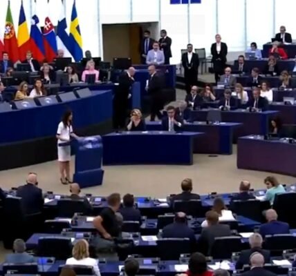 European Parliament approved Germany's Ursula von der Herr to be President of the European Commission for a second term