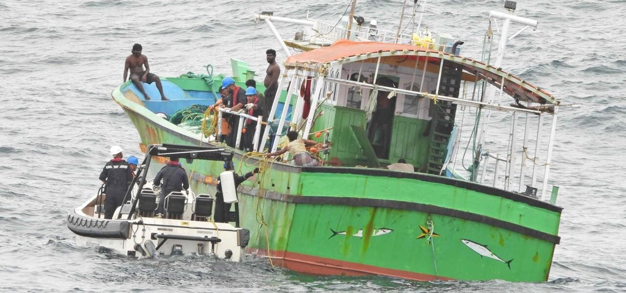 Indian Coast Guard rescues stranded Indian fishing boat with 11 people on board off Kerala coast