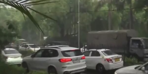 It rained in some parts of the national capital Delhi, people got relief from the humid weather