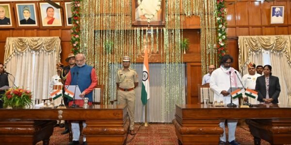 JMM working president and former chief minister Hemant Soren took oath as chief minister of Jharkhand at Raj Bhawan in Ranchi