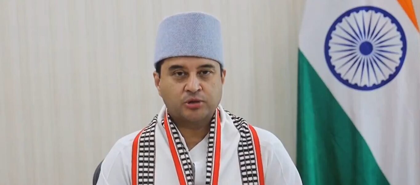 Jyotiraditya M Scindia reviews 100-Day Action Plan of Department of Posts