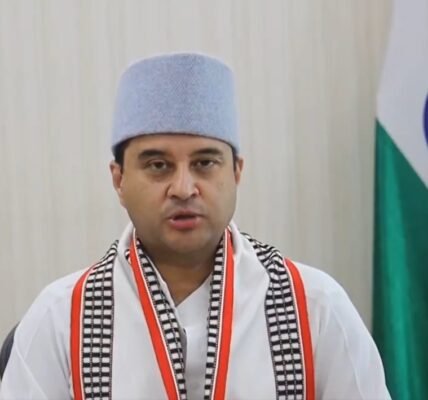 Jyotiraditya M Scindia reviews 100-Day Action Plan of Department of Posts
