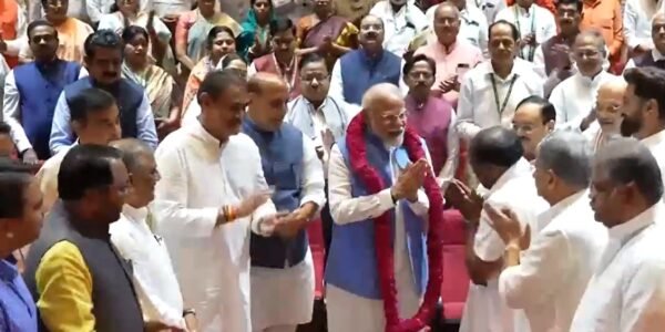 Leaders of constituent parties welcomed PM Modi in the NDA parliamentary party meeting
