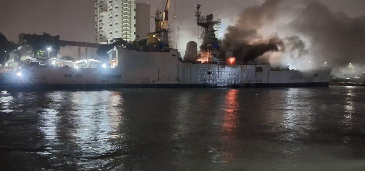 Naval Chief visits Naval Dockyard Mumbai after unfortunate accident of ‘INS Brahmaputra’