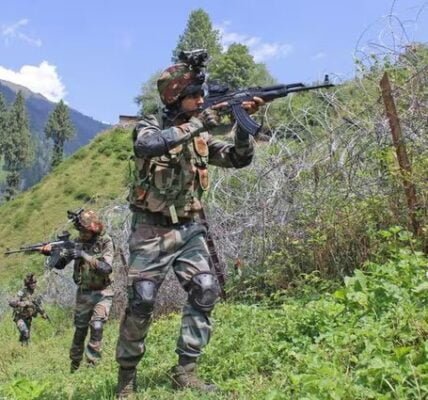 Pakistan's 'Border Action Team' (BAT) attack failed, army soldiers martyred, Captain and four injured in Kupwara, Jammu and Kashmir