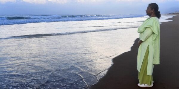 President Draupadi Murmu spent some time at the Puri beach this morning after participating in the annual Rath Yatra