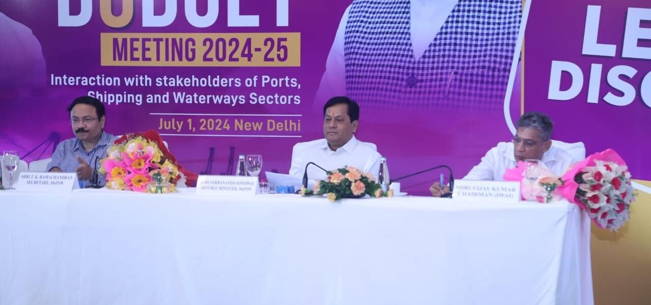 Sarbananda Sonowal holds a useful pre-budget meeting with various stakeholders of Ports, Shipping and Waterways today