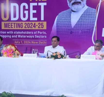 Sarbananda Sonowal holds a useful pre-budget meeting with various stakeholders of Ports, Shipping and Waterways today