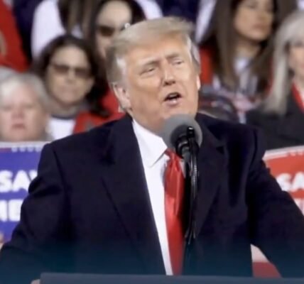 US Supreme Court said - Former President Donald Trump is officially exempted from prosecution, not individually