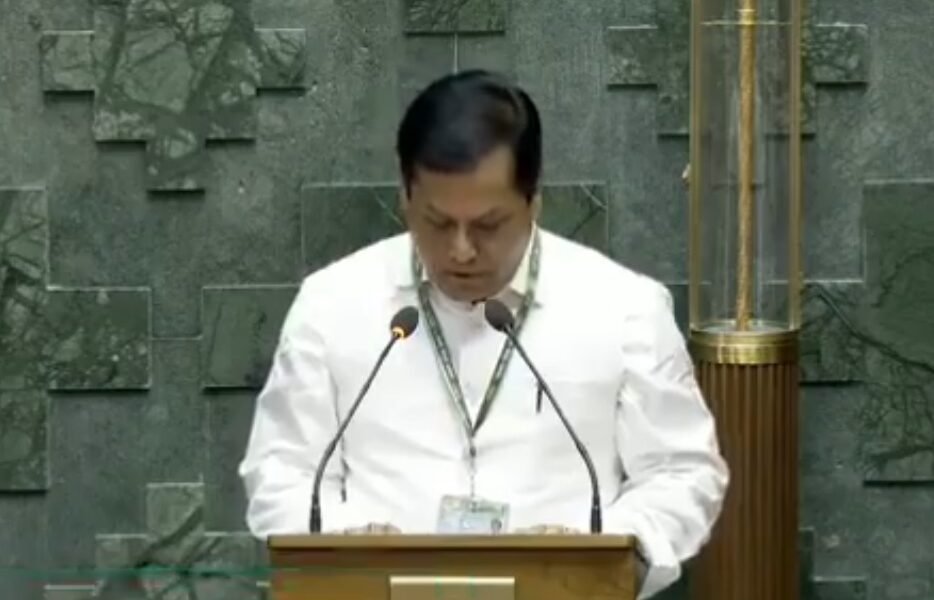 Union Minister Sarbananda Sonowal addressed the Parliament on the shortage of containers and major concerns related to port expansion