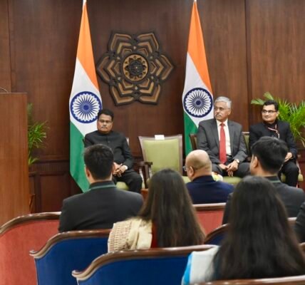 Vice President calls for using technology to manage defence lands