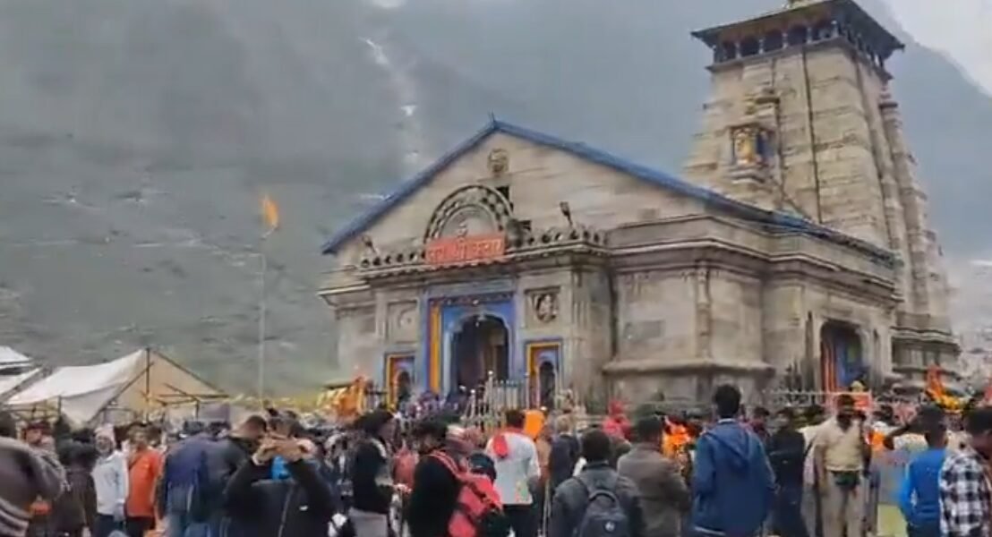 Due to rain and landslide in Uttarakhand, Kedarnath Yatra has been suspended till further orders