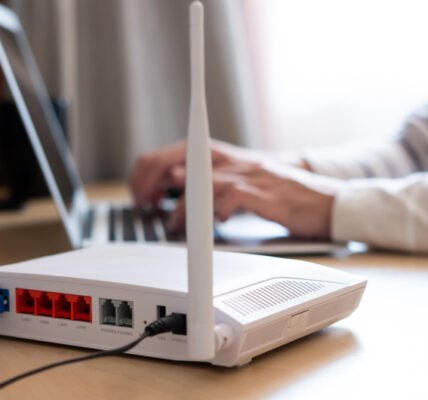 In the last one year, 7.3 crore internet subscribers and 7.7 crore broadband subscribers increased