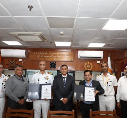 Indian Navy signs MoU with BEML Limited