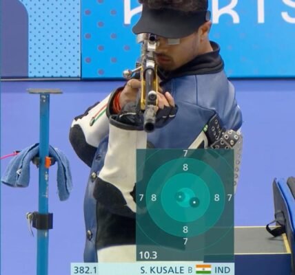 Indian shooter Swapnil Kusale won bronze medal in men's 50m rifle