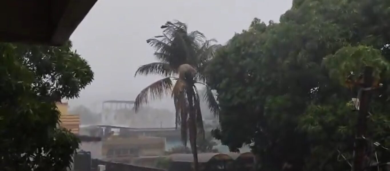 Jharkhand NDRF team deployed to rescue people from low-lying areas affected by continuous rain in Ranchi and Deoghar