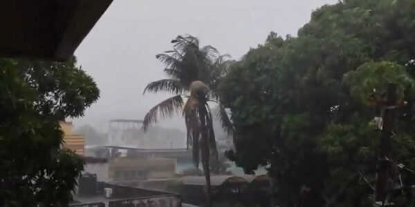Jharkhand NDRF team deployed to rescue people from low-lying areas affected by continuous rain in Ranchi and Deoghar