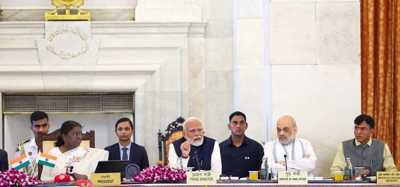 PM Modi attended the conference of Governors at Rashtrapati Bhavan