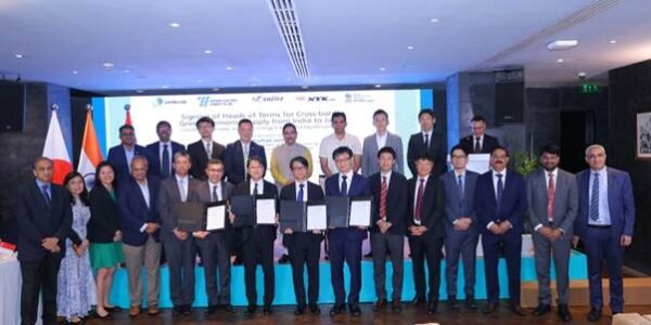 Pralhad Joshi presides over the signing ceremony of Project Offtake Agreement for export of Green Ammonia from India to Japan