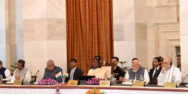 President Draupadi Murmu praised the governors in the two-day conference of governors held at Rashtrapati Bhavan