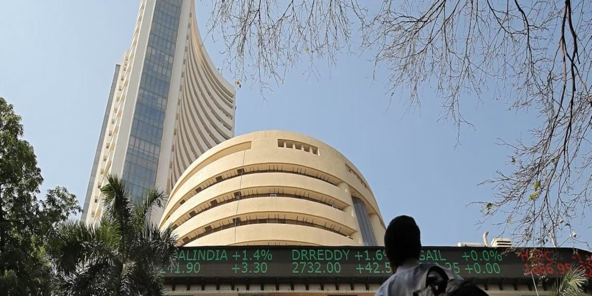 Sensex hits new peak, Nifty crosses 25,000 mark for the first time