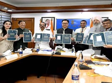Union Minister for Minority Affairs Kiren Rijiju today launched the Hajj application for pilgrims wishing to go on Hajj-2025 through Hajj Committee