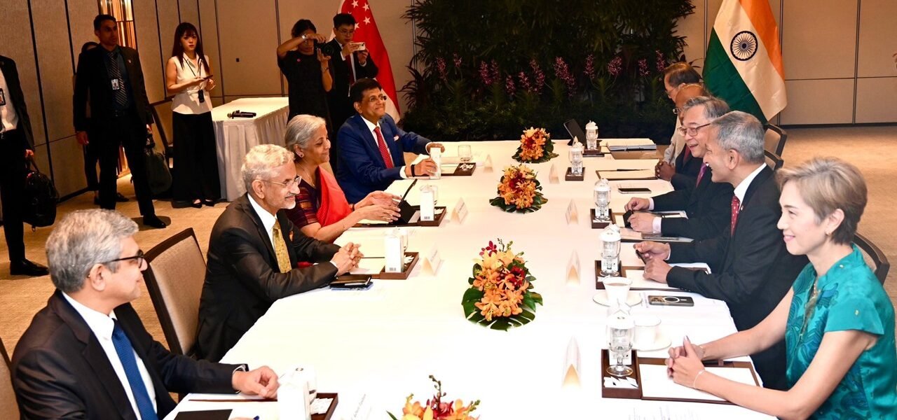 second Round Table Meeting of Ministers of India and Singapore was held in Singapore today