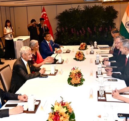 second Round Table Meeting of Ministers of India and Singapore was held in Singapore today