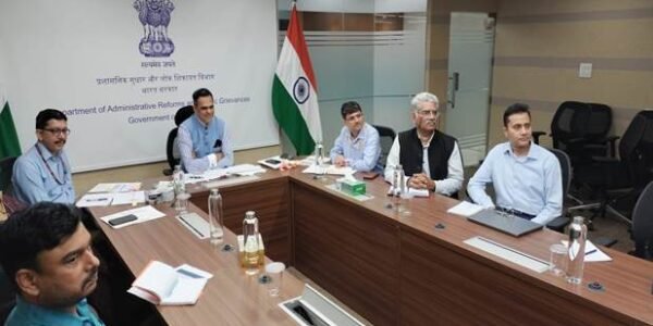 DARPG Secretary V. Srinivas meets Commonwealth Assistant Secretary General Professor Louis Franceschi