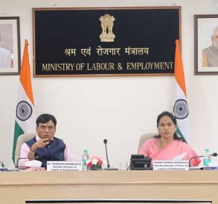Dr. Mansukh Mandaviya chairs introductory meeting with employers' organisations on Employment Linked Incentive Scheme