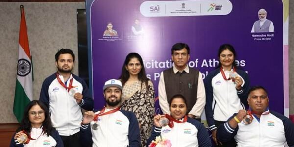 Dr. Mansukh Mandaviya lauds para-athletes for their achievements; felicitates six medal-winning players who returned from Paris Paralympics