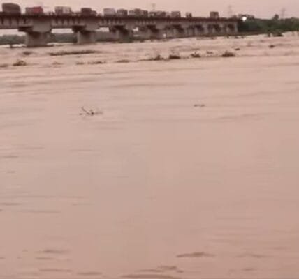 Due to the release of large quantity of water from two dams of Kosi and Gandak river in Bihar, low lying areas of the state got submerged