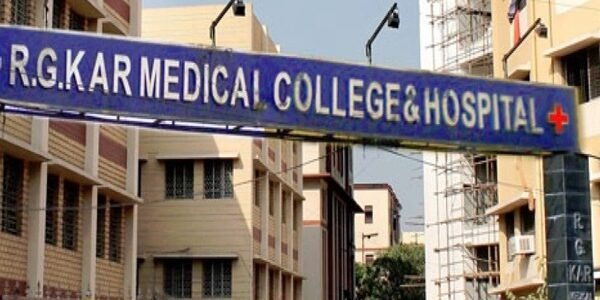 Junior doctors in West Bengal end their strike and resume emergency services