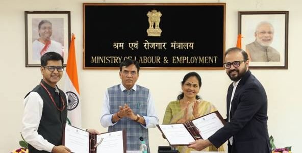 Ministry of Labour & Employment and Amazon sign MoU in presence of Union Ministers Dr. Mansukh Mandaviya and Shobha Karandlaje