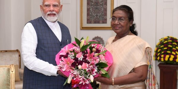 PM Modi meets President Murmu