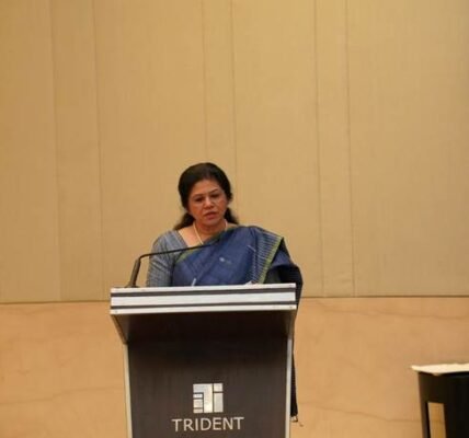 Secretary, Ministry of Labour & Employment chairs interactive session with enterprise representatives on Employment Linked Incentive (ELI) Scheme