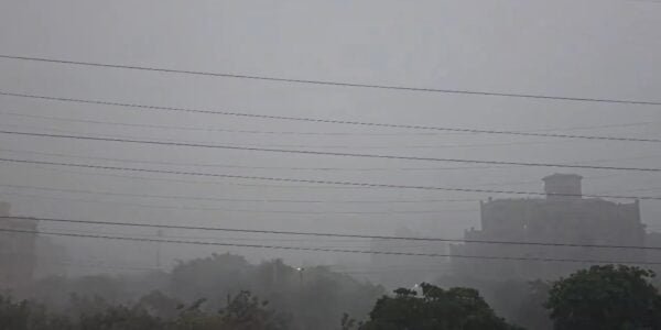Temperatures drop by 5 degrees due to rain in Delhi, maximum temperature recorded at 29.6 degrees Celsius