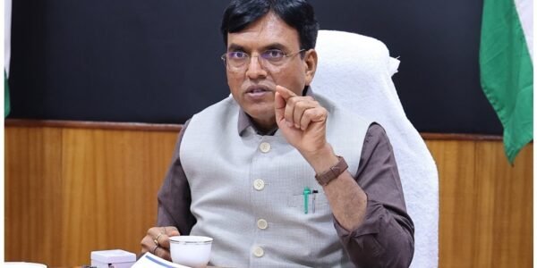 Union Minister Dr. Mansukh Mandaviya chairs review meeting on social security for gig and platform workers in India