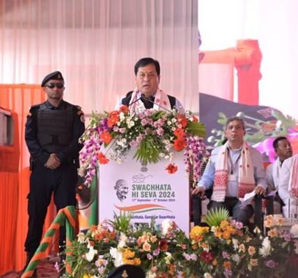 Union Minister for Ports, Shipping and Waterways Sarbananda Sonowal inaugurated the 'Swachhata Hi Seva' campaign from Dibrugarh