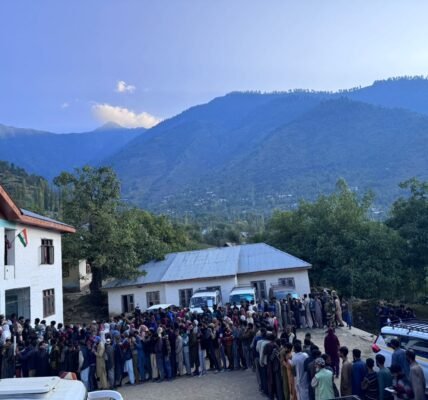 Voting continues for the second phase of Jammu and Kashmir assembly elections