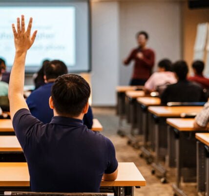 government refunded more than Rs 1 crore to the students of various coaching institutes