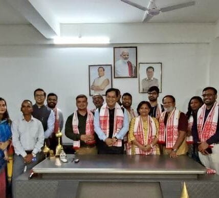 six-day visit of Gujarat media to Assam concluded with a meeting with Union Ports, Shipping and Waterways Minister Sarbananda Sonowal