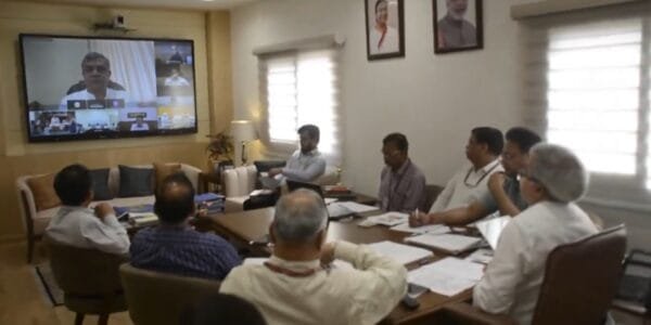 A high level meeting was held in the Ministry of Railways in view of the severe cyclone 'Dana' approaching the Odisha and West Bengal coasts.