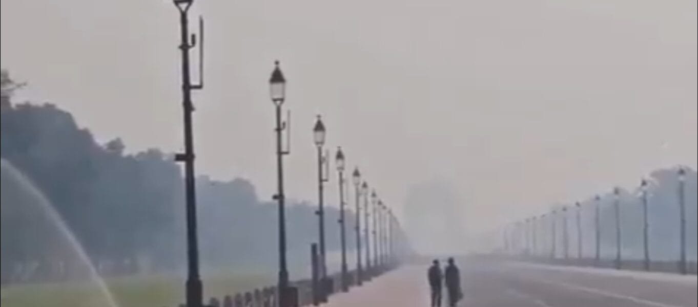 Even before winter, the air quality in Delhi-NCR has reached the poor category and a layer of smog has spread