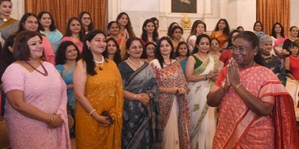 Faculty and Course Members of 64th NDC Course call on the President