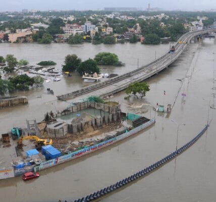 IMD predicted heavy rains in Chennai, Tiruvallur, Kanchipuram and Chengalpet districts during the next 24 hours.
