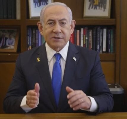 Israeli PM Benjamin Netanyahu urged the United Nations to withdraw peacekeeping forces stationed in southern Lebanon