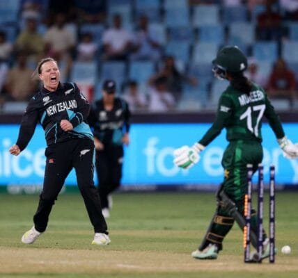 New Zealand beat Pakistan