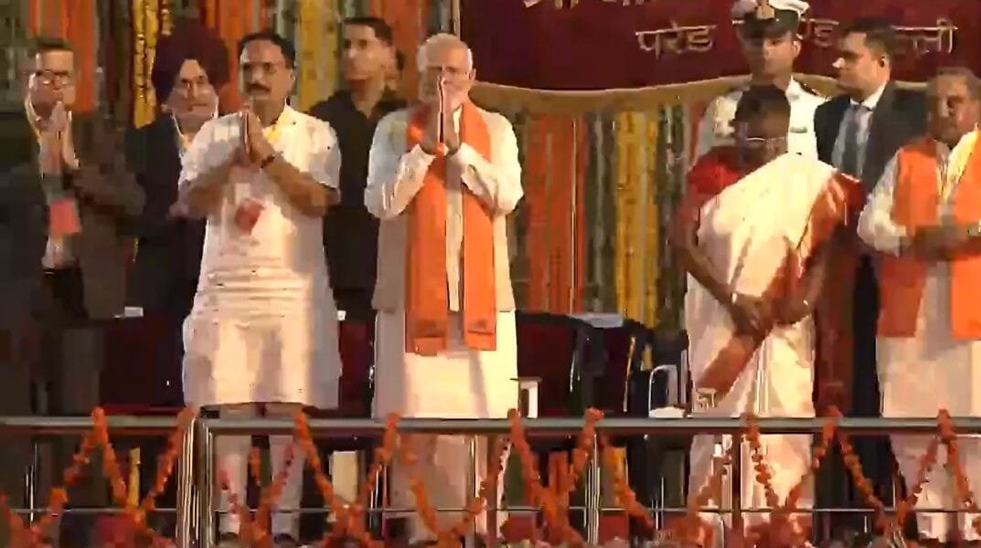 President Murmu, PM Modi attend Dussehra event in Delhi
