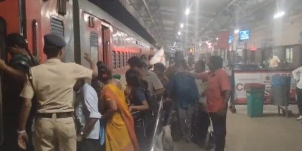 1000 new general coaches will be added to 370 trains by the end of November - Railway Board